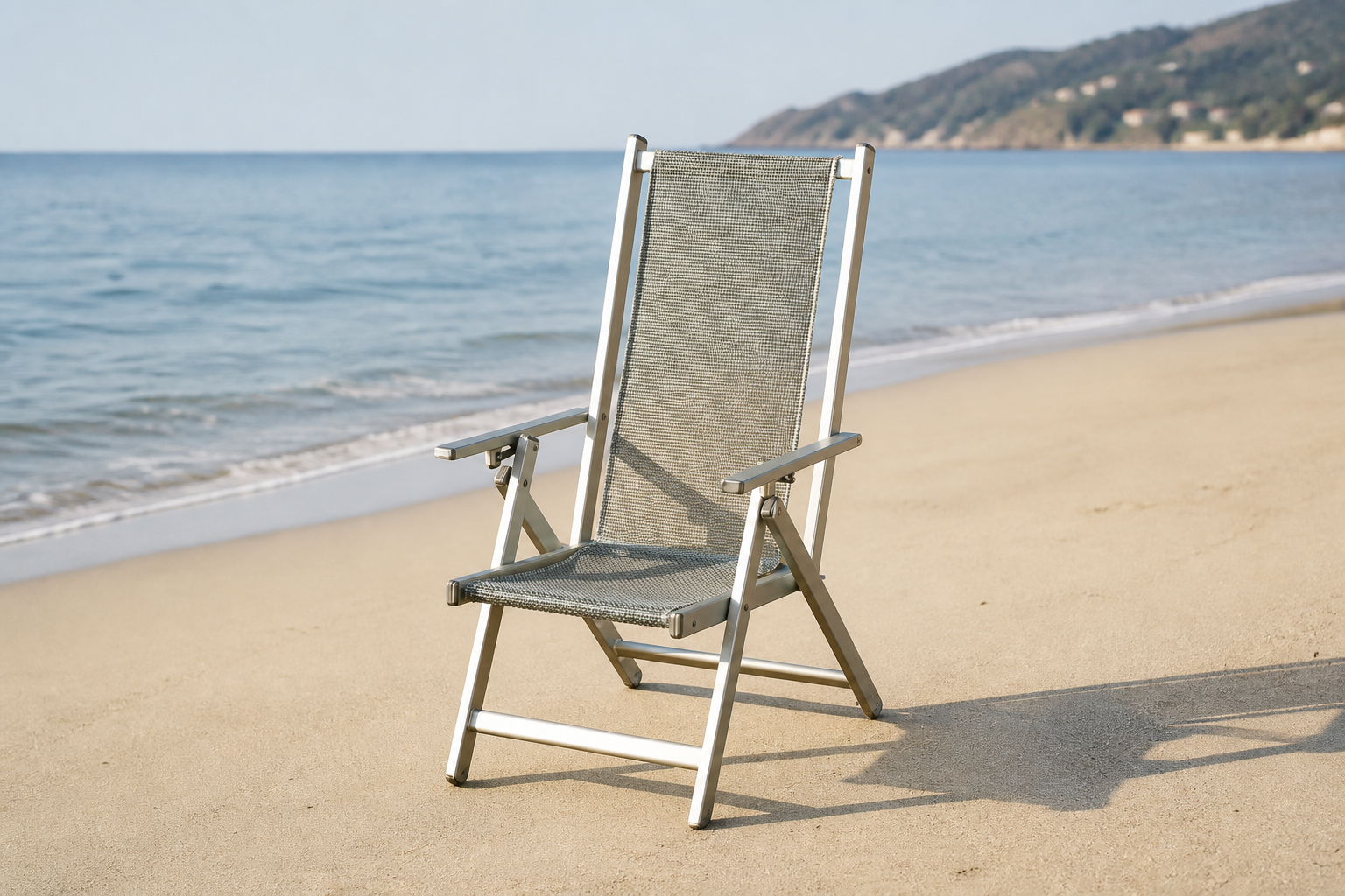 Sdraio Montecarlo Toscano Forme in alluminio installata sulla spiaggia